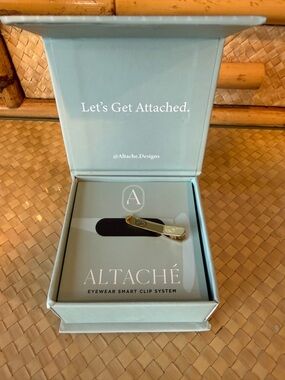 ALTACHÉ EYEWEAR CLIP New